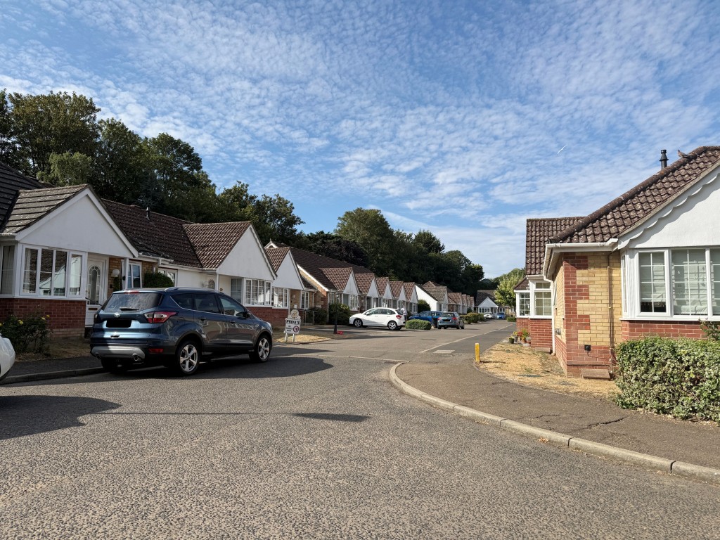 Lot: 4 - FREEHOLD GROUND RENT AND UNIT TRANSFER INVESTMENT - General view of the freehold development